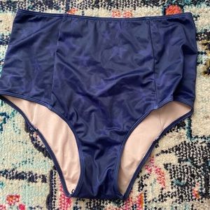 Kortni Jeane Bottoms NWOT